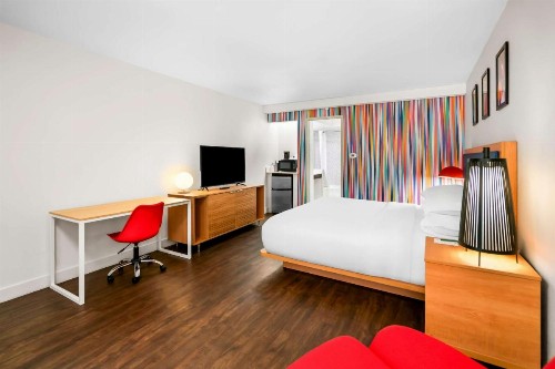 Quality Inn & Suites Indio I-10 - image 18