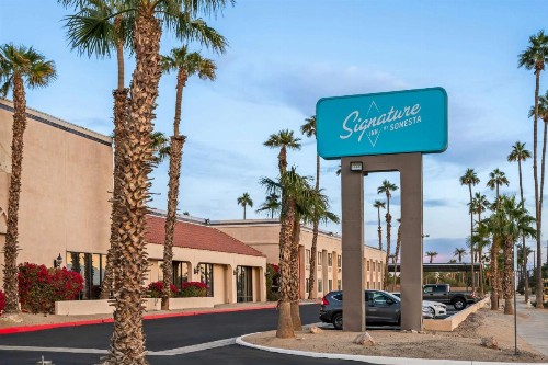 Quality Inn & Suites Indio I-10 - image 3