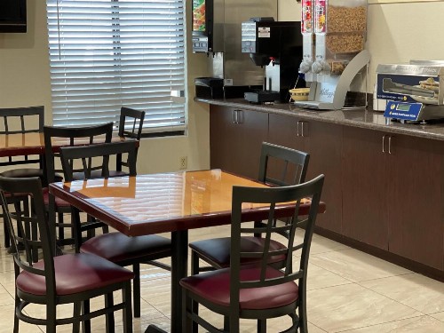 Days Inn by Wyndham Indio - image 33