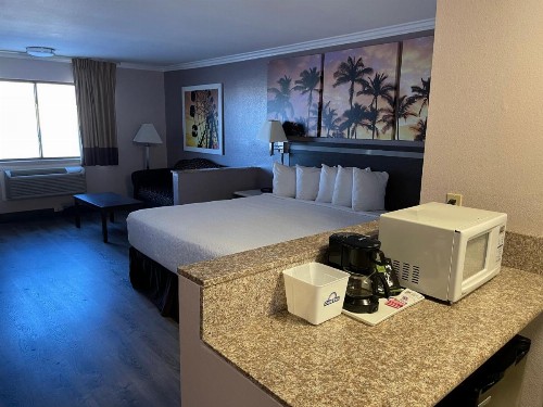 Days Inn by Wyndham Indio - image 39