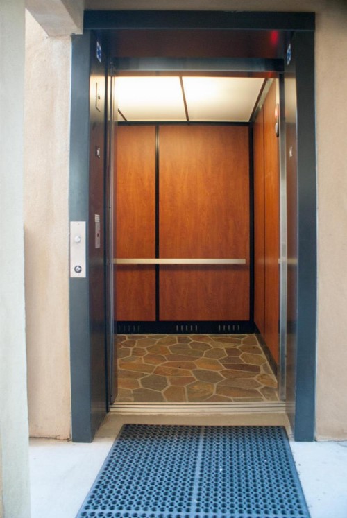 Super 8 by Wyndham Indio - image 19