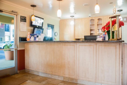 Super 8 by Wyndham Indio - image 39