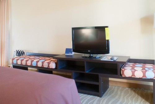 Super 8 by Wyndham Indio - image 9