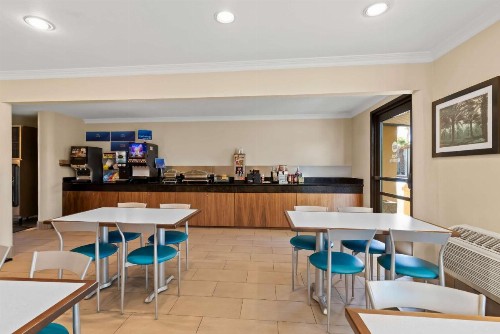 Best Western Date Tree Hotel - image 15