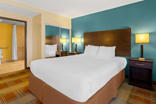 Best Western Date Tree Hotel - image 23