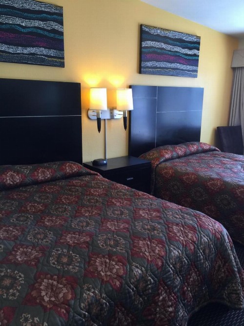 Indio Holiday Motel - image 15