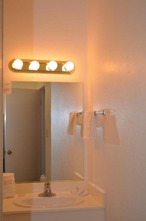 Indio Holiday Motel - image 22