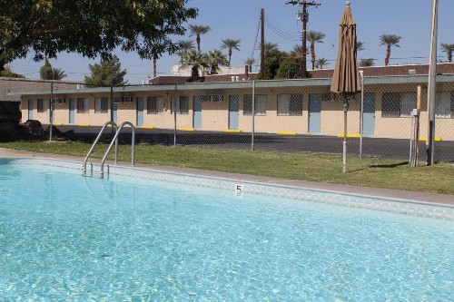 Indio Holiday Motel - image 4