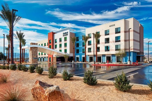 Fairfield by Marriott Inn & Suites Indio Coachella Valley - image 2