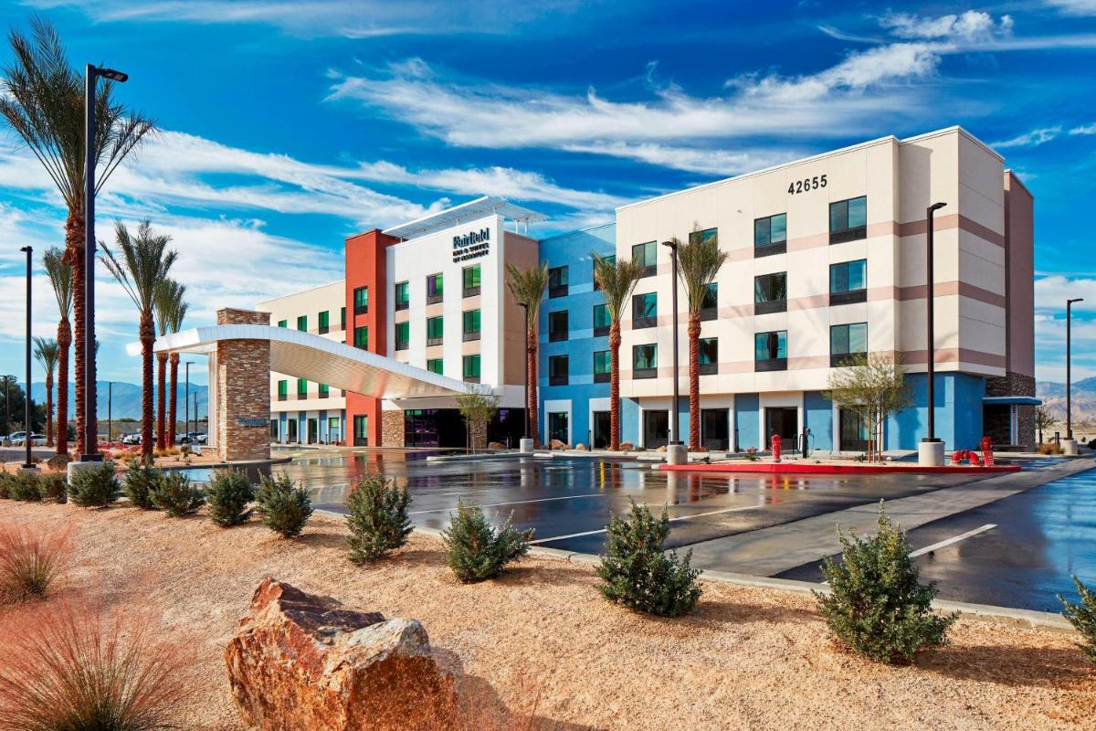 Fairfield by Marriott Inn & Suites Indio Coachella Valley - image 2