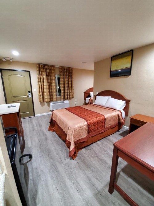 Budget Inn Motel - image 9