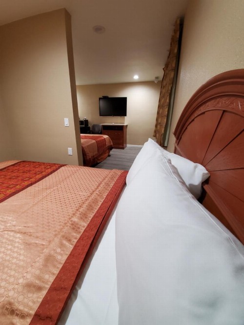 Budget Inn Motel - image 10