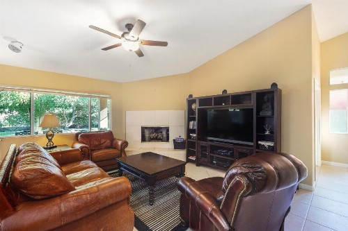 Indian Palms Fairway Retreat - image 3