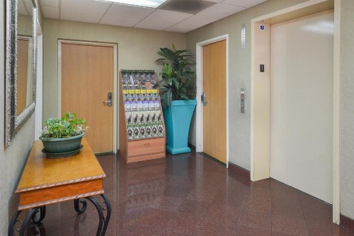 Value Inn Worldwide-LAX - image 10