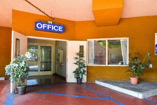 Value Inn Worldwide-LAX - image 7