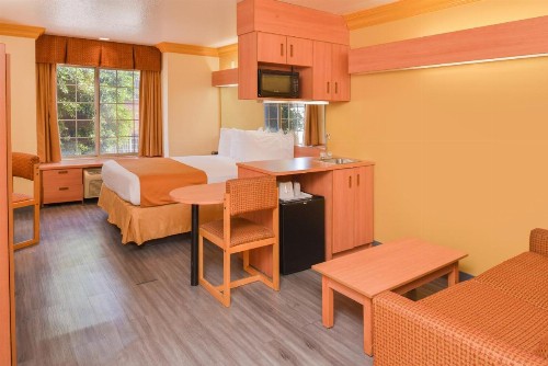 Value Inn Worldwide-LAX - image 8
