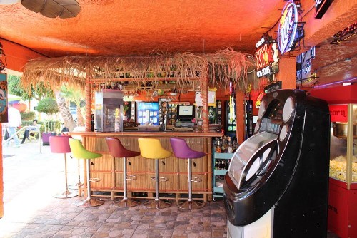 Tradewinds Airport Hotel - image 28