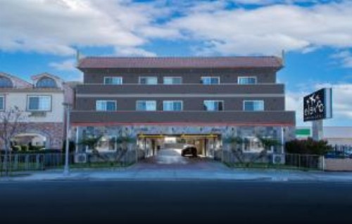 Super 8 by Wyndham Inglewood/LAX/LA Airport - image 5