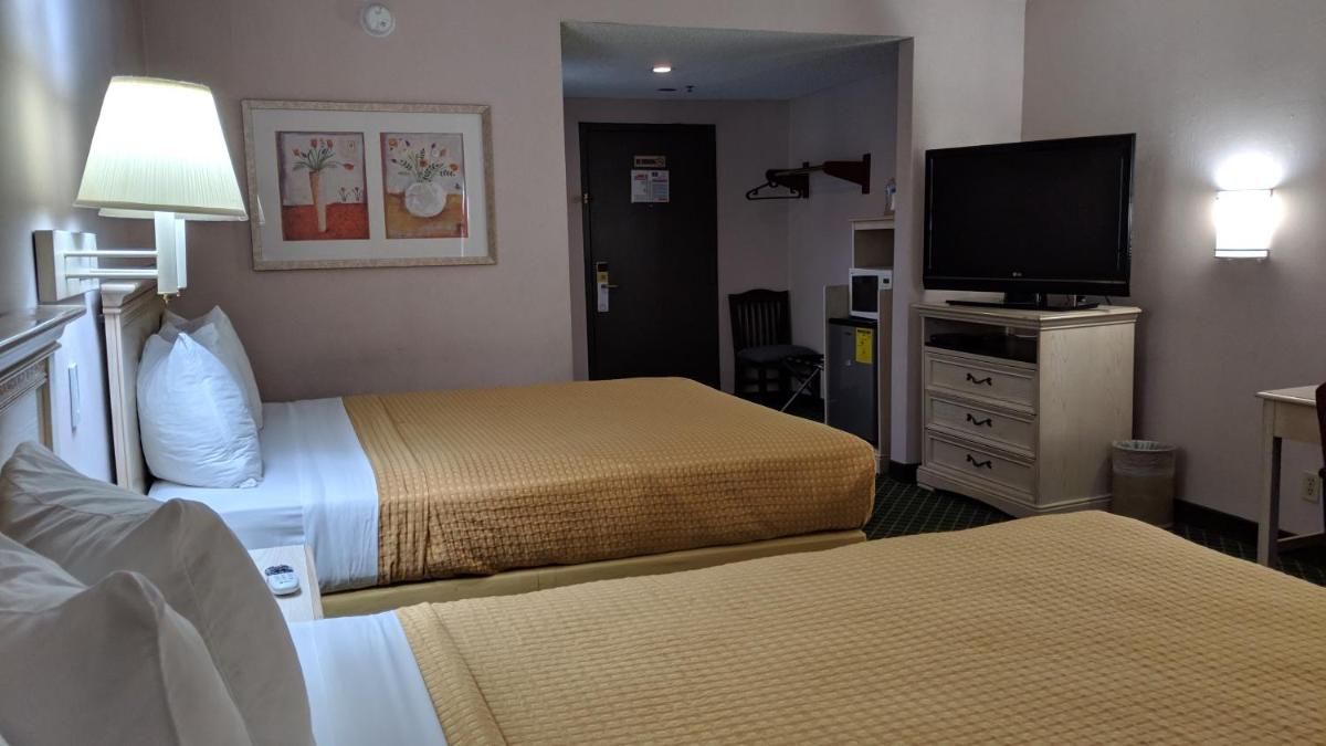 LAX Stadium Inn - image 6