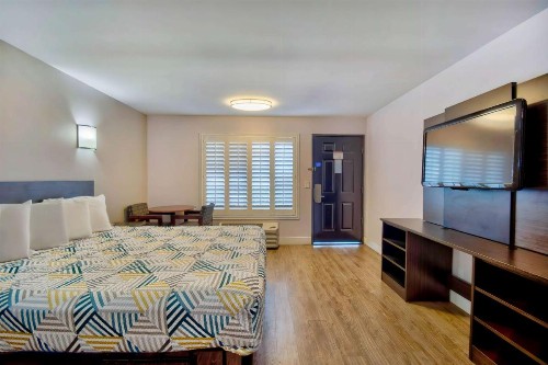 Motel 6-Inglewood CA - image 11