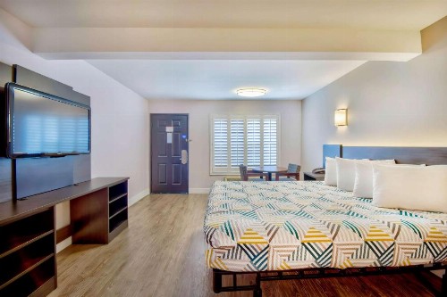 Motel 6-Inglewood CA - image 15