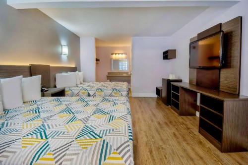 Motel 6-Inglewood CA - image 5