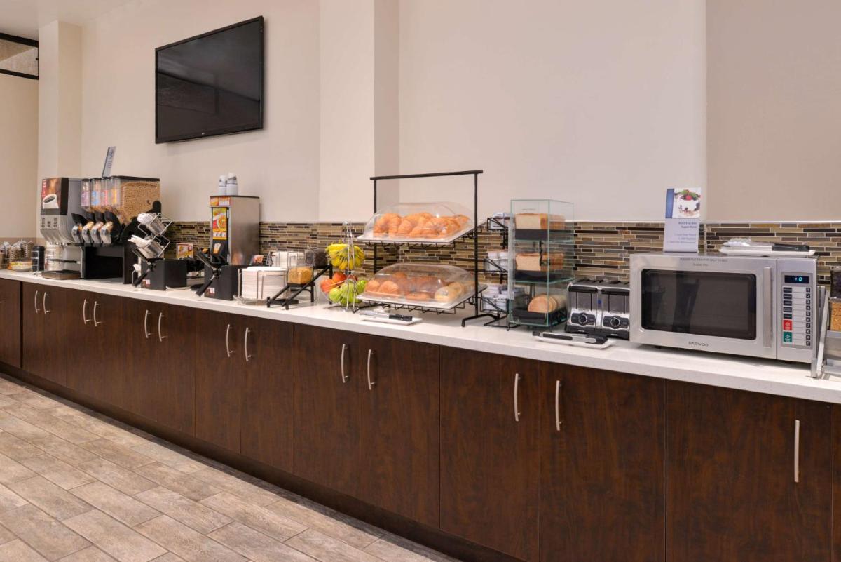 Best Western Airpark Hotel - Los Angeles LAX Airport - image 7