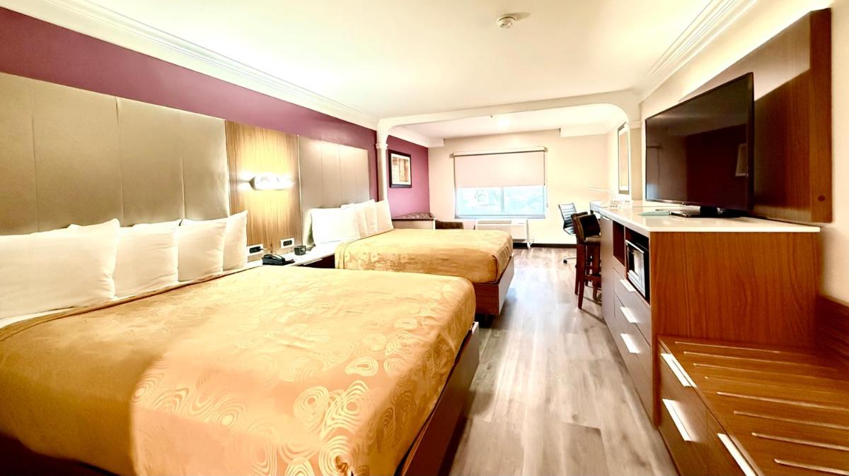 Best Western Plus Suites Hotel - Los Angeles LAX Airport - image 4