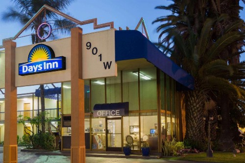 Days Inn by Wyndham Los Angeles LAX/VeniceBch/Marina DelRay - image 12
