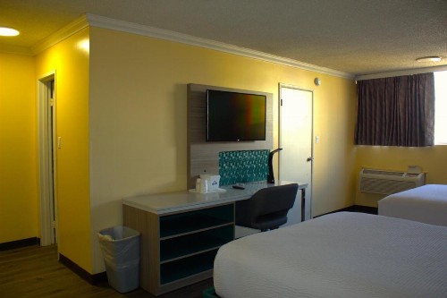 Days Inn by Wyndham Los Angeles LAX/VeniceBch/Marina DelRay - image 23