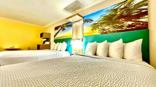 Days Inn by Wyndham Los Angeles LAX/VeniceBch/Marina DelRay - image 26