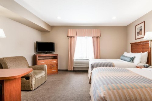 Candlewood Suites LAX Hawthorne an IHG Hotel - image 27