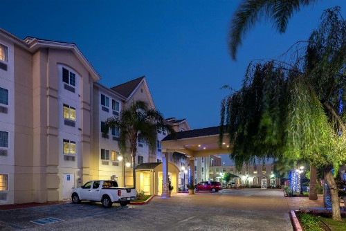 Candlewood Suites LAX Hawthorne an IHG Hotel - image 30