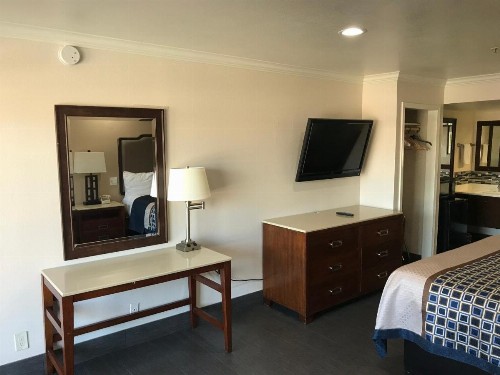Economy Inn LAX Inglewood - image 18