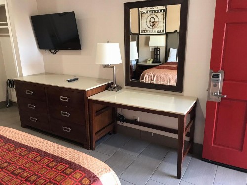 Economy Inn LAX Inglewood - image 8