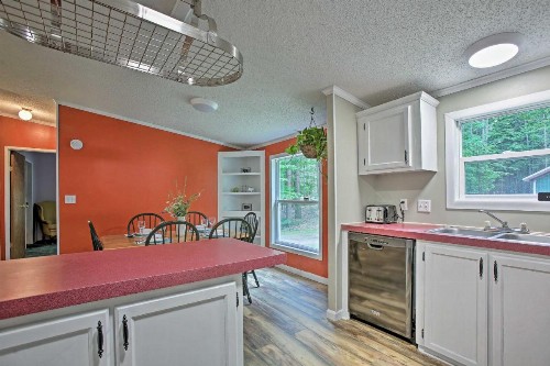 Interlochen Family Home on Green Lake - image 11