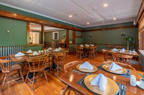 Cranmore Mountain Lodge Bed & Breakfast - image 36