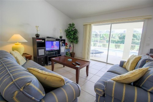 Pool home close to golf and Nature - Comfort - 4 bedroom - image 6