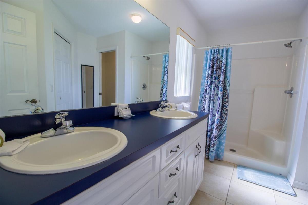 Pool home close to golf and Nature - Comfort - 4 bedroom - image 7