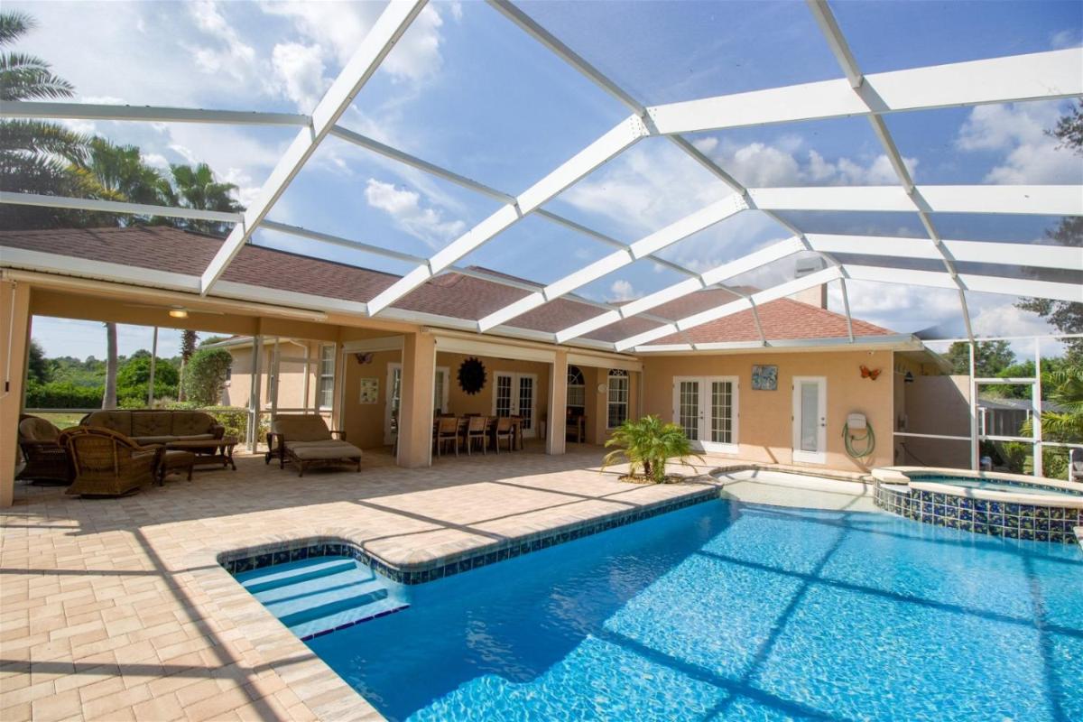 Villa Eagle - Executive - 3 bedroom - main image