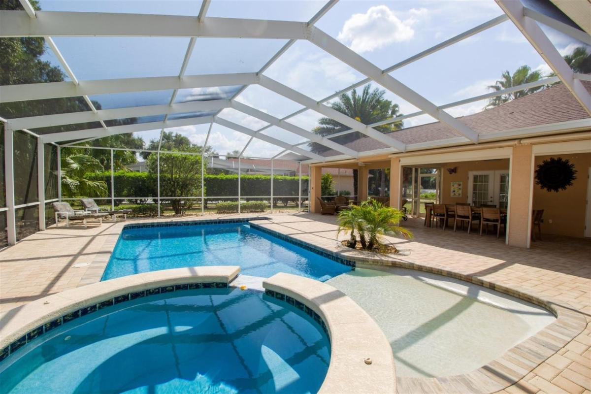 Villa Eagle - Executive - 3 bedroom - image 2