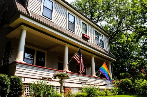 Brown Street Inn Bed and Breakfast - image 3