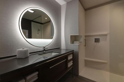 Courtyard by Marriott Iowa City University Heights - image 14