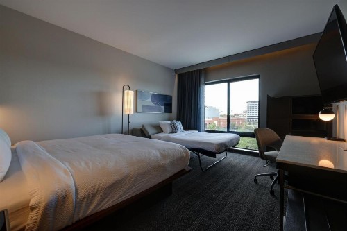 Courtyard by Marriott Iowa City University Heights - image 25