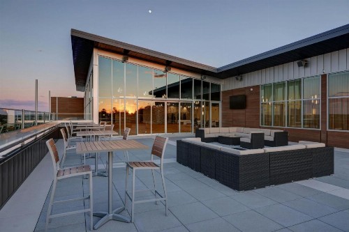 Courtyard by Marriott Iowa City University Heights - image 43