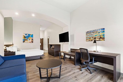 La Quinta by Wyndham Iowa - image 14