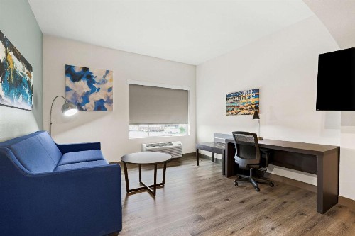 La Quinta by Wyndham Iowa - image 22