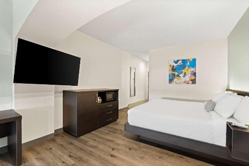La Quinta by Wyndham Iowa - image 23