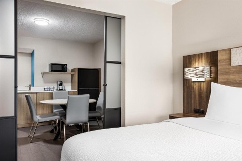 Holiday Inn Express Birmingham Irondale East an IHG Hotel - image 43