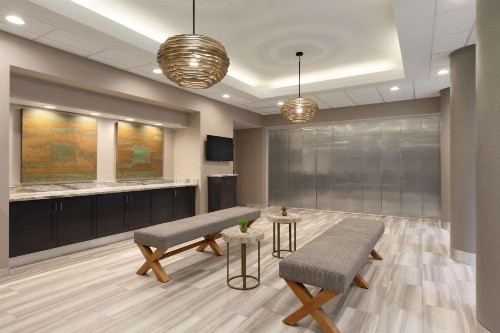 Embassy Suites Irvine - Orange County Airport - image 14